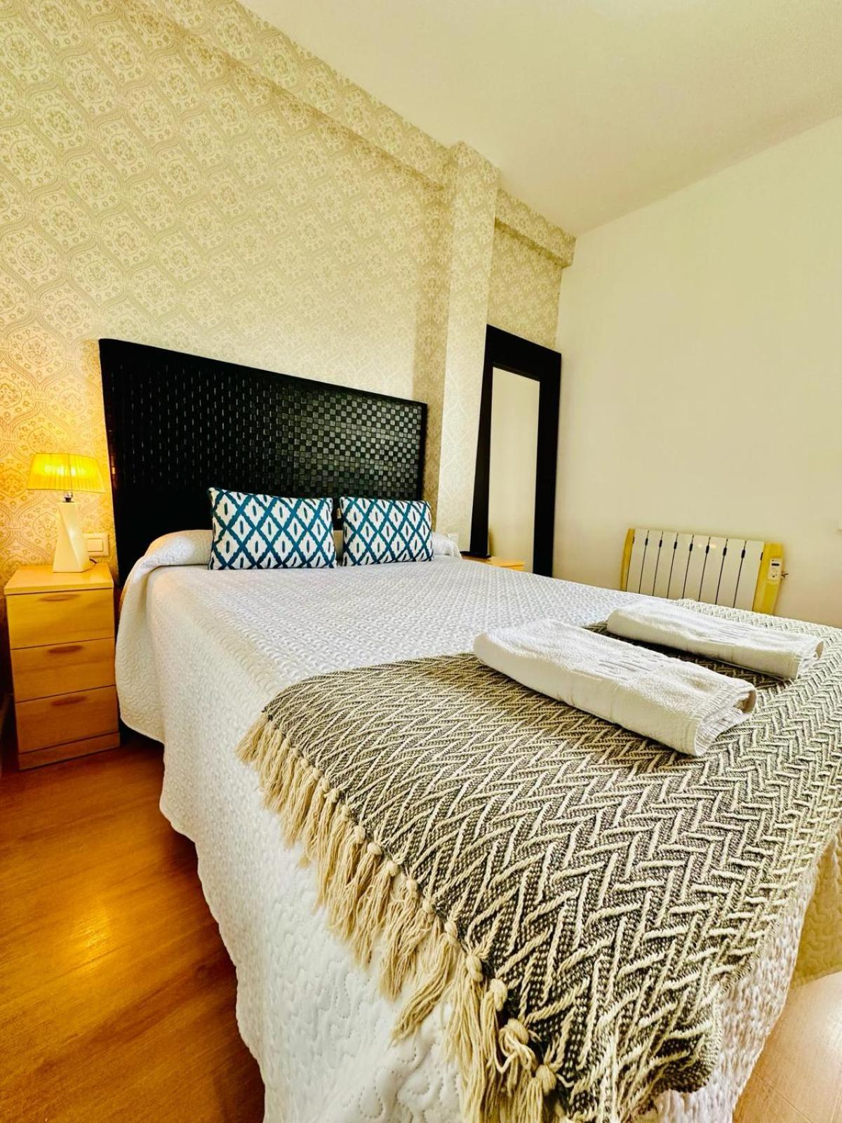 Apartamento Turistico Pizarro ميريذا المظهر الخارجي الصورة